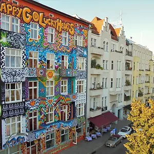 Vandrerhjem Happy Go Lucky +